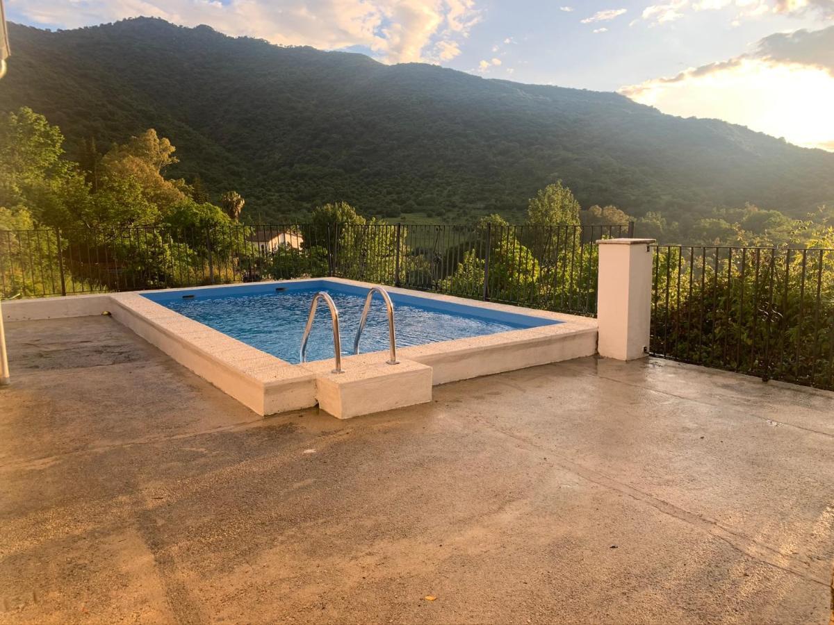 La Fuente De El Nacimiento Benamahoma Exterior foto