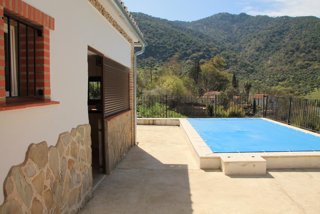 La Fuente De El Nacimiento Benamahoma Exterior foto